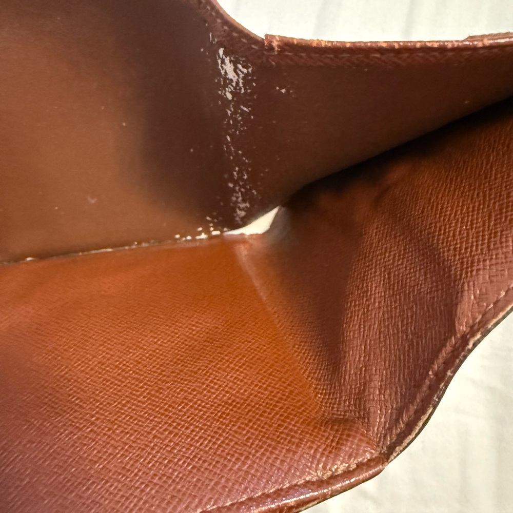 Authentic Louis Vuitton Monogram wallet - Picture 6 of 9
